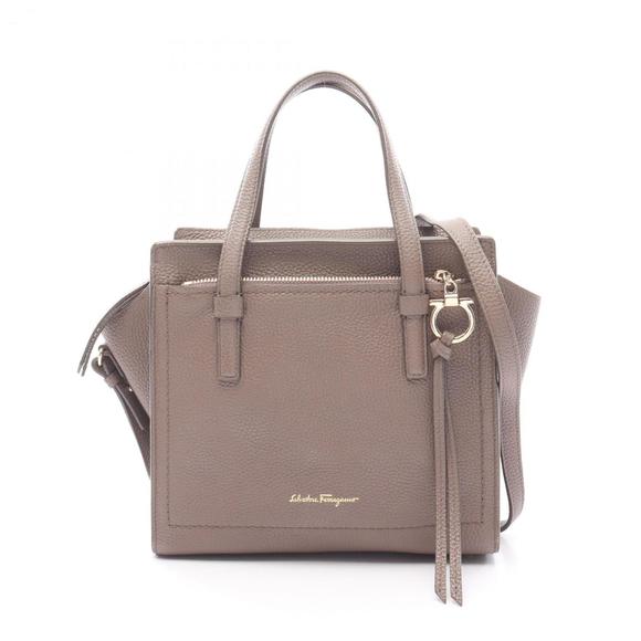 Salvatore Ferragamo Amy handbag, leather, women's, brown, 21F478 - Picture 1 of 7